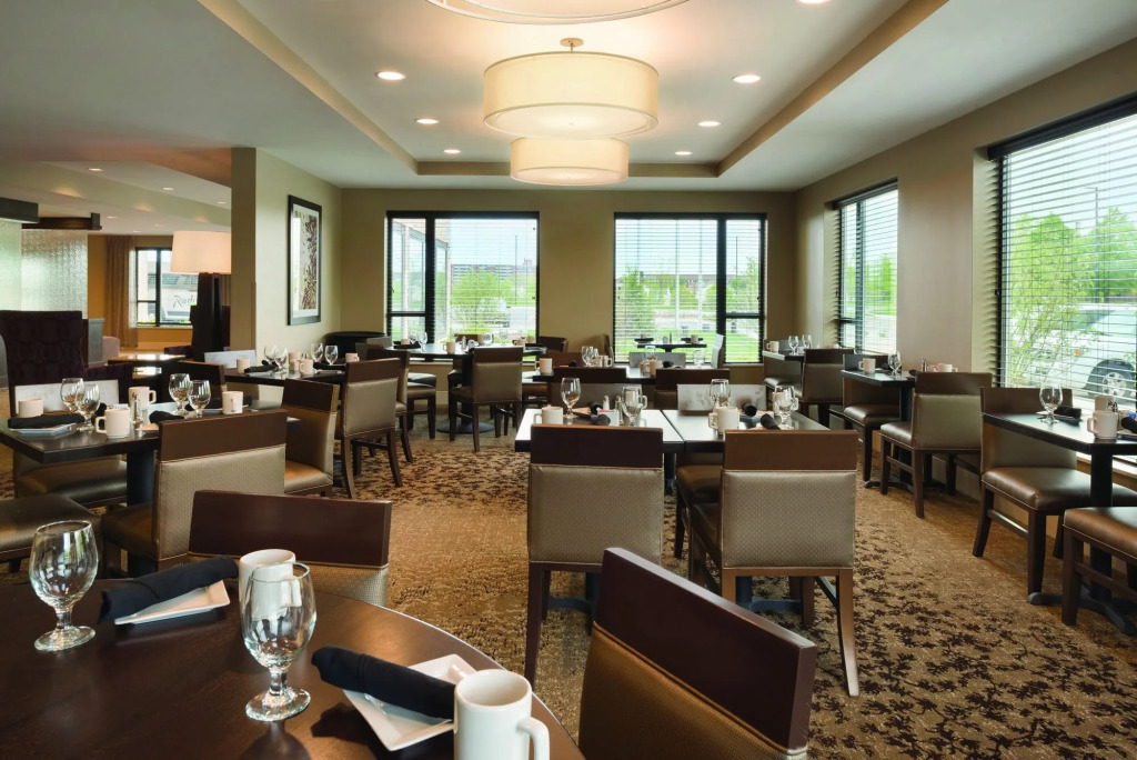 Holiday Inn Chicago Schaumburg by IHG