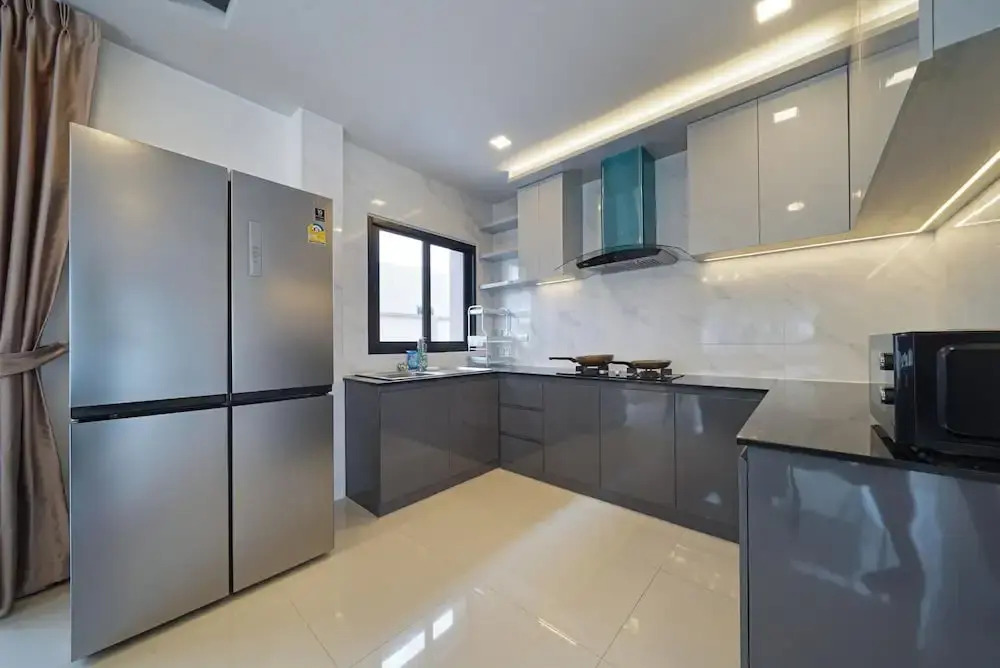 Southern Peak Pool Villa HuayYai Pattaya