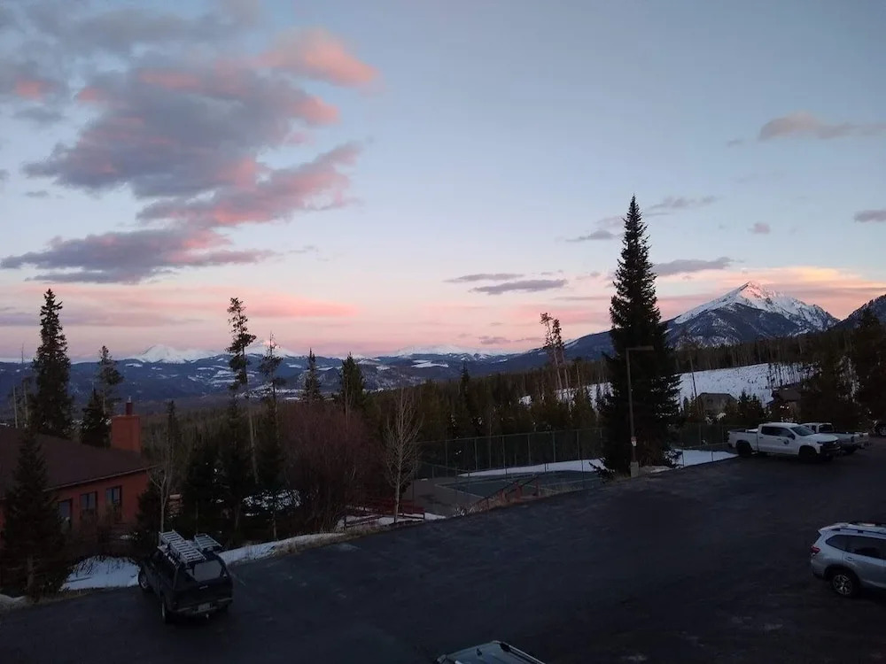 Swan Mountain Resort