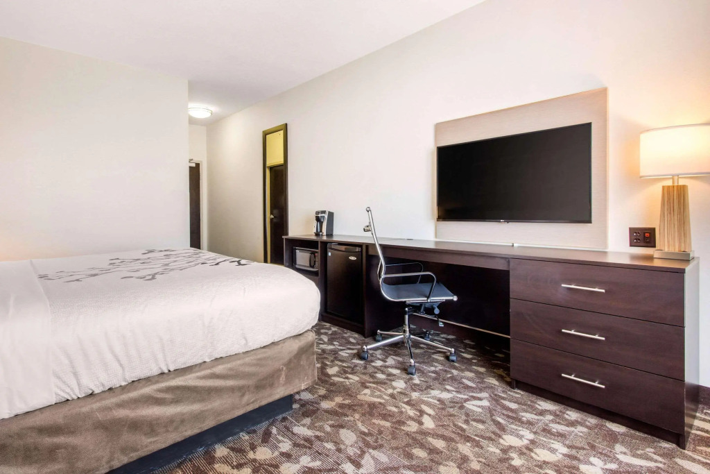 Sleep Inn & Suites Middletown - Goshen