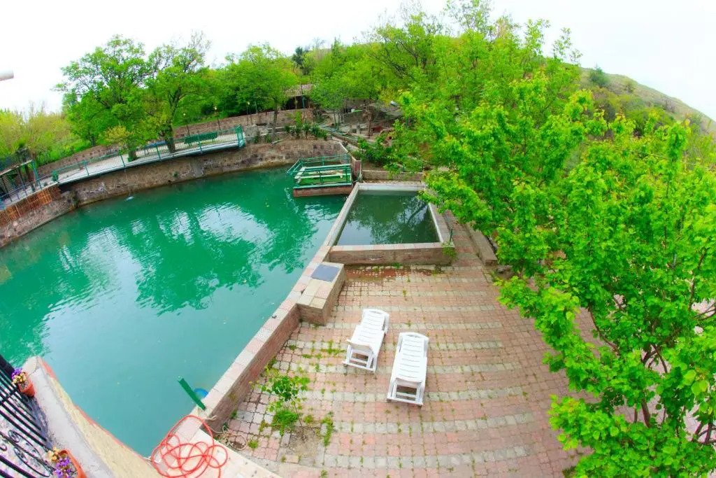 Amirans Lake