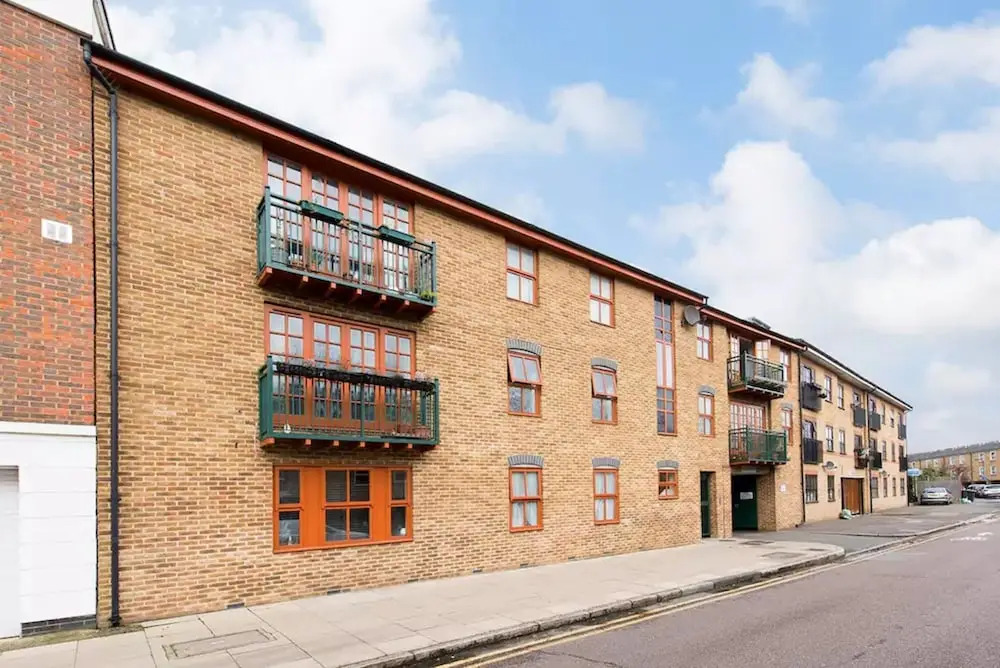 Modern Bright Flat on Victoria Park