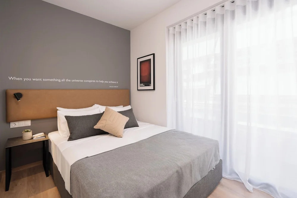 Kosmos Luxury Residences