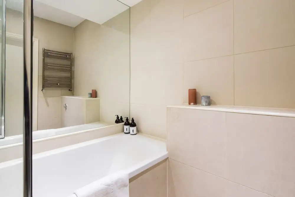 4 BDR Wilton Mews House By The Residences