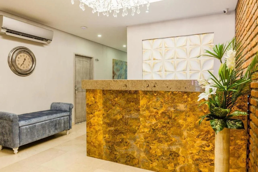 Hotel Boutique ADAZ