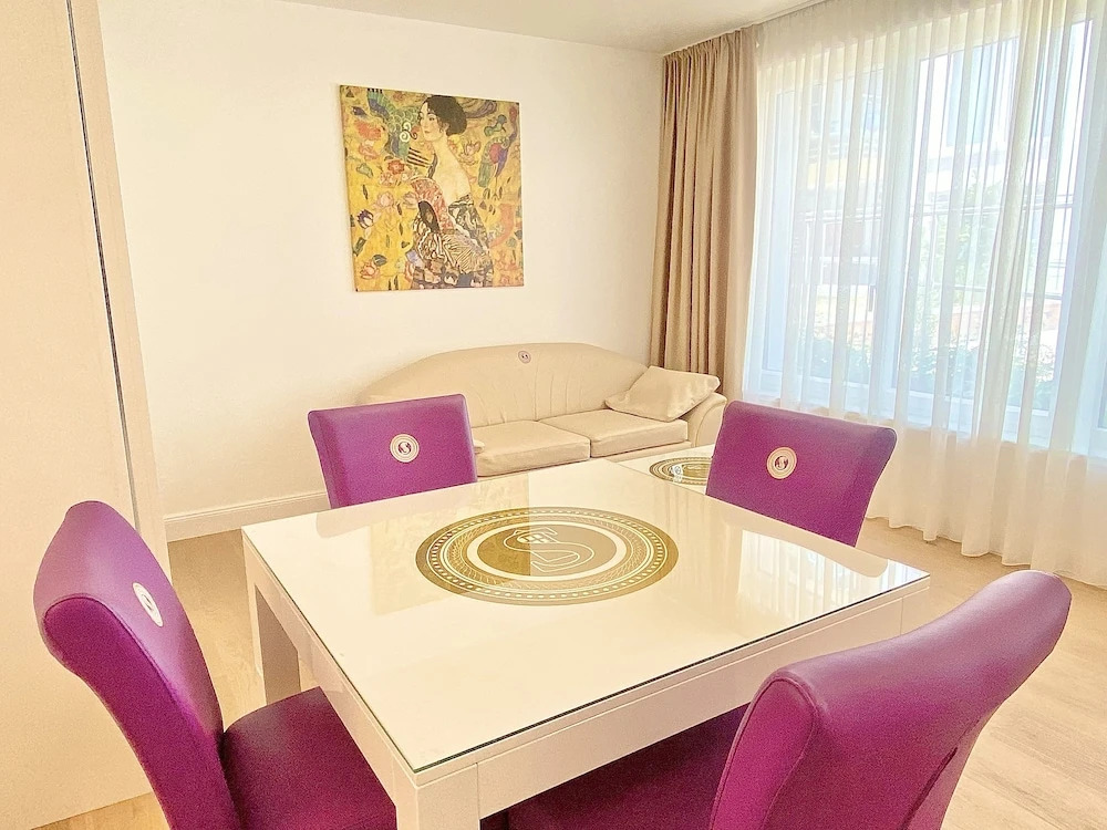 Vienna International Living