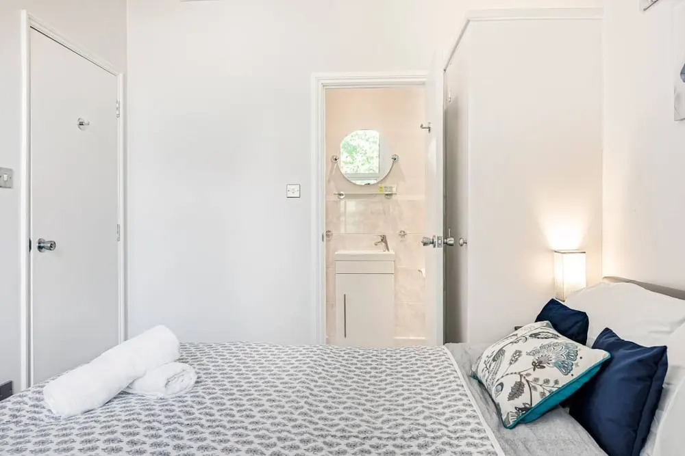 Stylish Kensington Home Next To Earl s Court