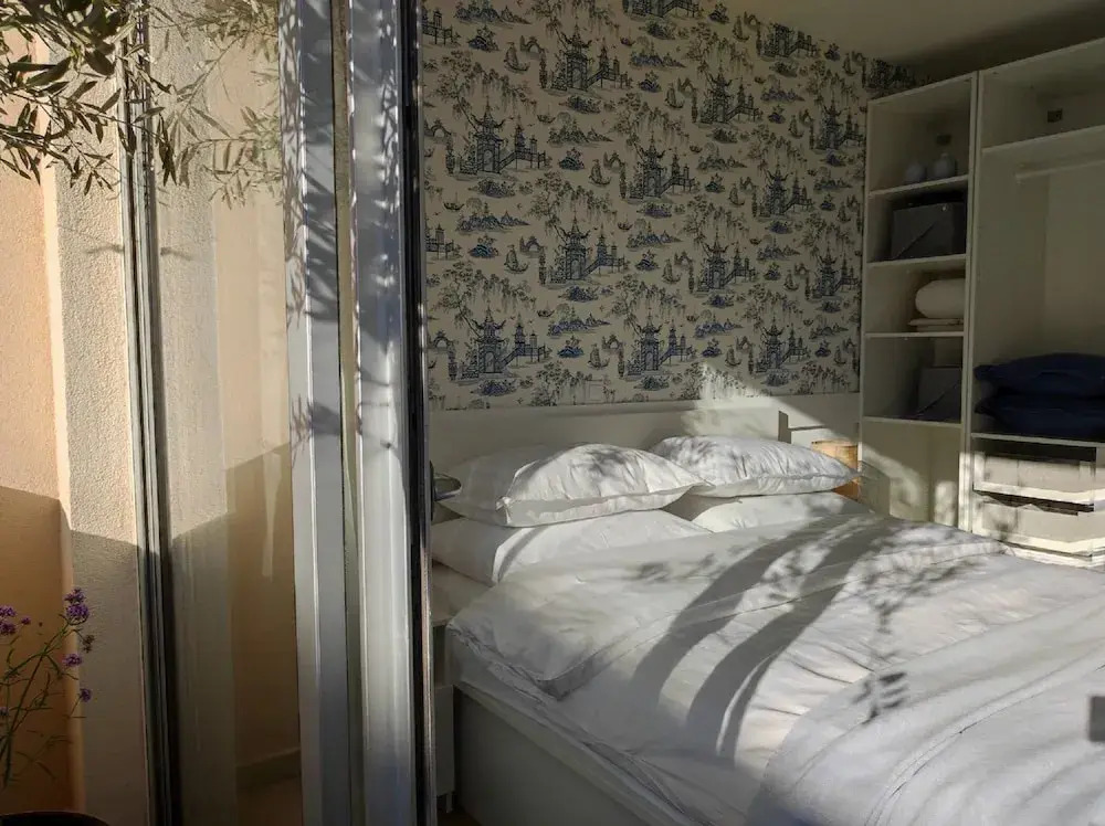 Salt Apartment