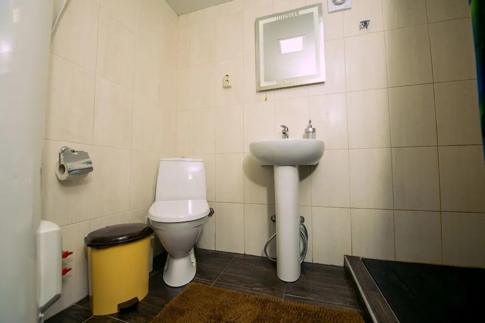 Leader Hostel