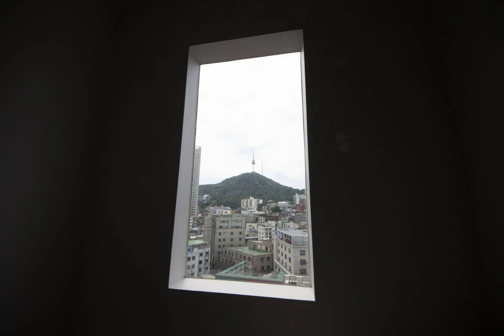 24 Guesthouse Myeongdong Town
