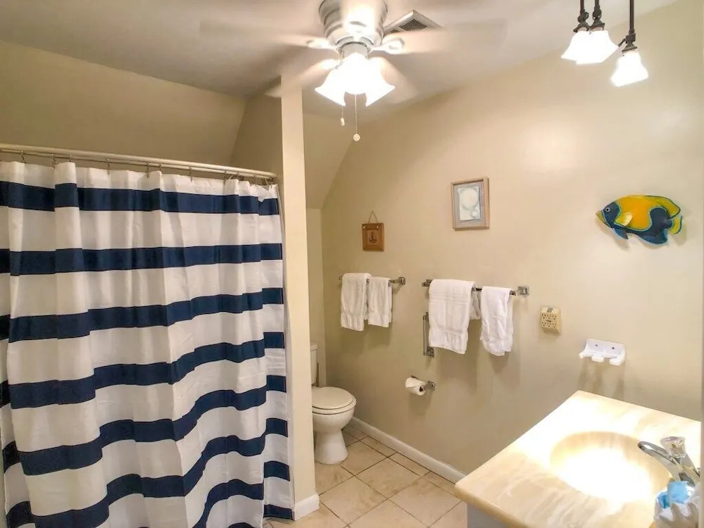 The Beach Barn - 4 Br Home