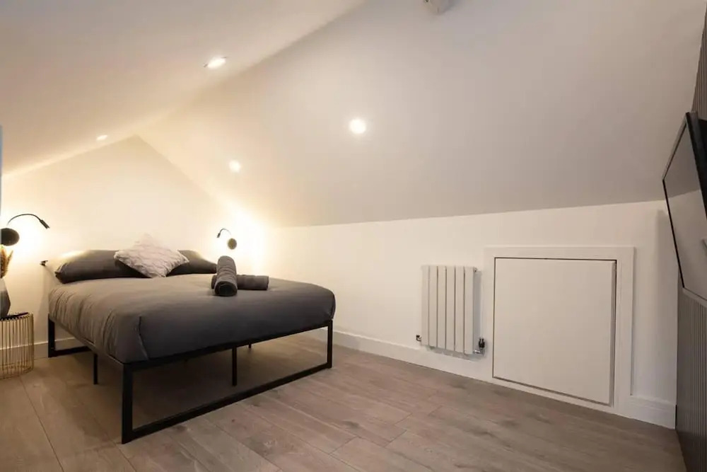 Cosy 1 Bed Duplex - Close to Metro - NW2