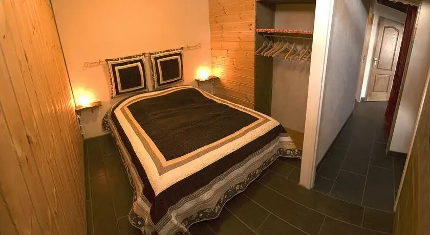 Residence Hameau de Clotaire Alpe dHuez - by EMERALD STAY