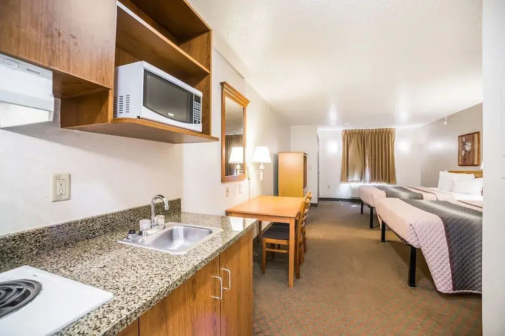 Home Towne Suites O'Fallon