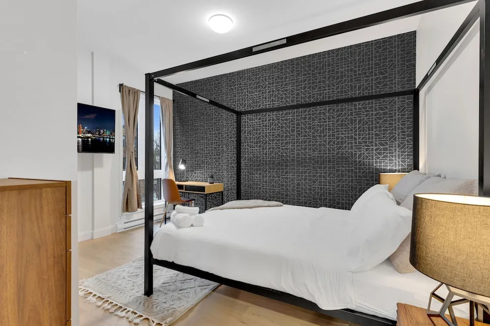 Deluxe Suites Downtown Montreal