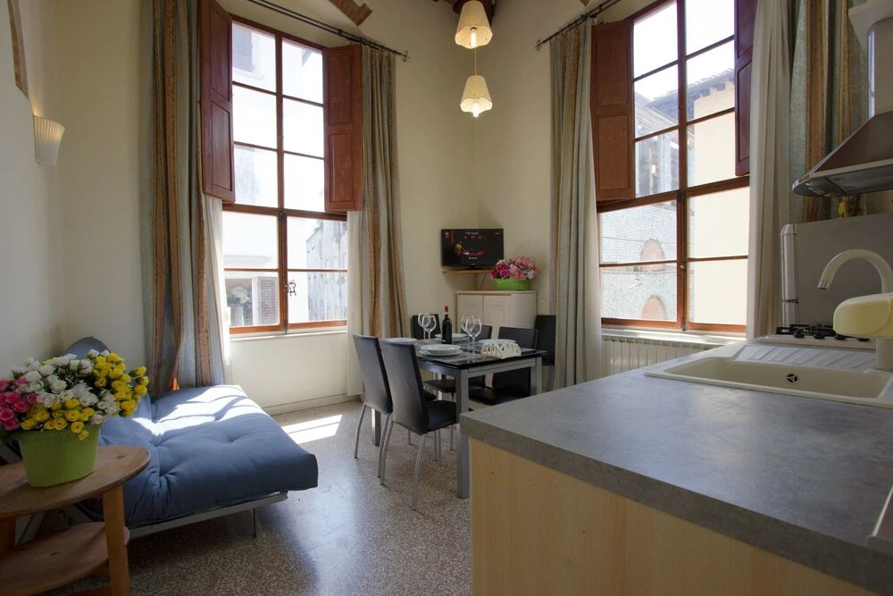 Tuscany-VillaRentals - San Lorenzo