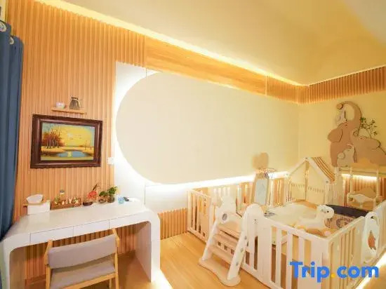 Xiaobali Natural Homestay (Qinglianggu Scenic Area Branch)