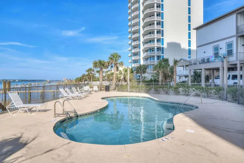 Little Lagoon Cottage for 8 - Free Activities