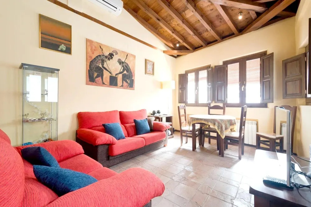 House with 3 Bedrooms in Granada, with Furnished Terrace And Wifi - 40 Km From the Slopes