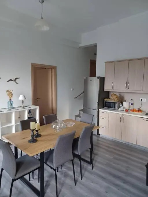 Poros Seaside Suite