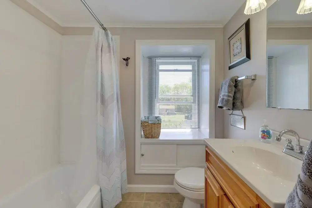 Water-view Beach House in Truro, Great for Groups!