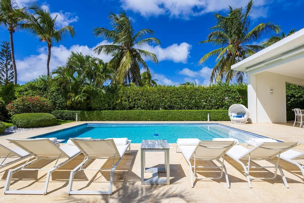 Villa Desiree 5BR Cocotal Luxury Villa Pool Maid