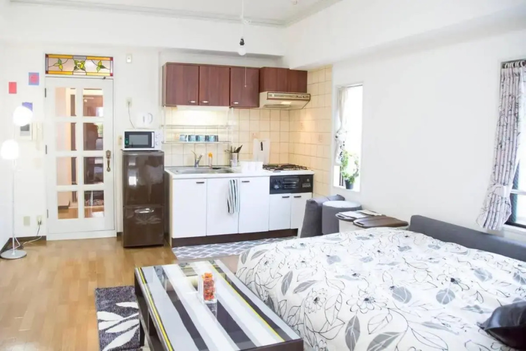 Modern Apartment near Hiroshima Station for 5 ppl
