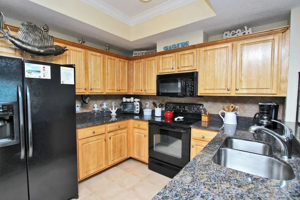 Crystal Shores West 1102