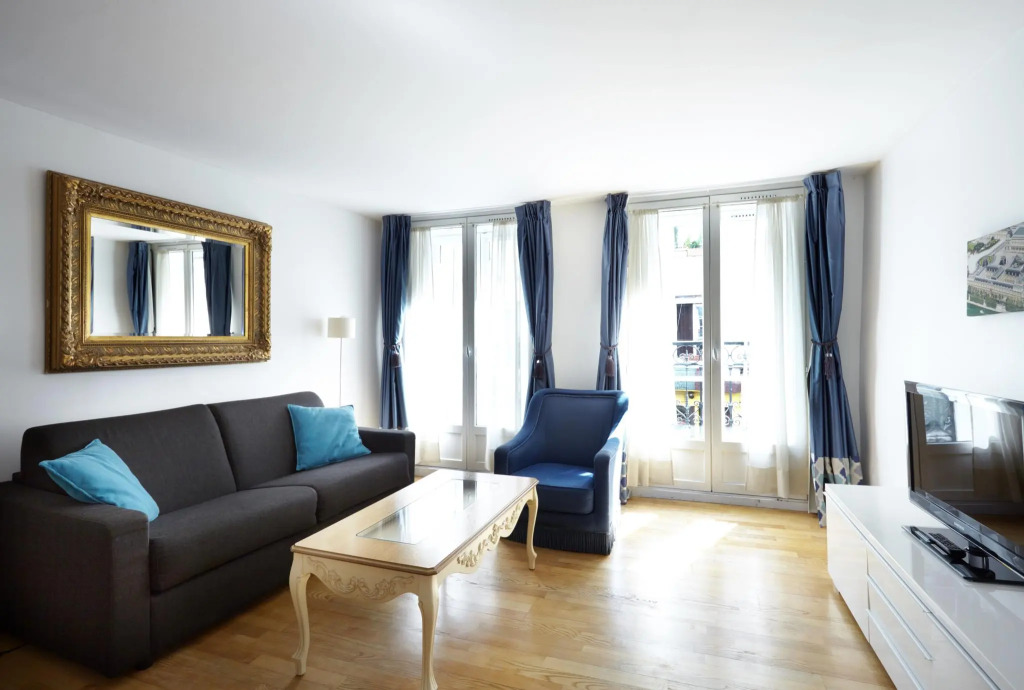 Apartments Du Louvre St Honoré