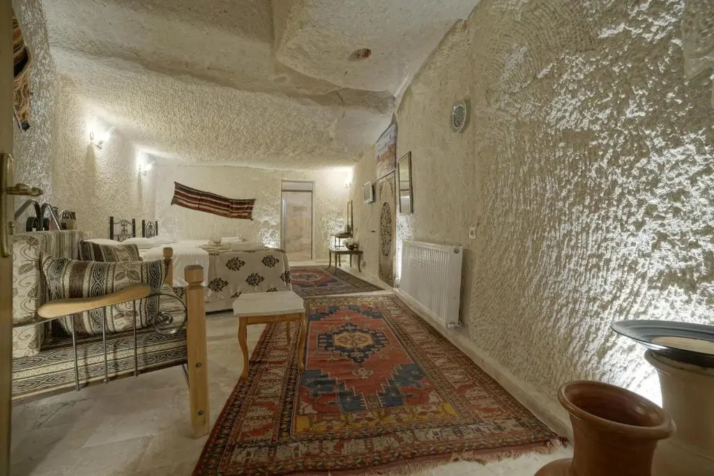 Melek Cave Hotel