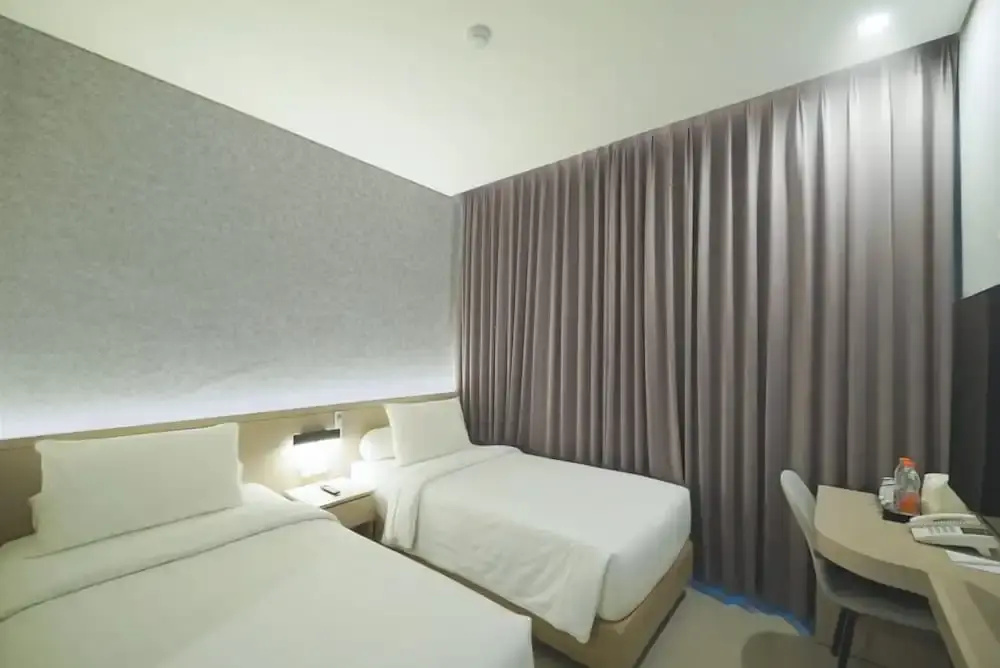 Front One Boutique Hotel Taman Anggrek