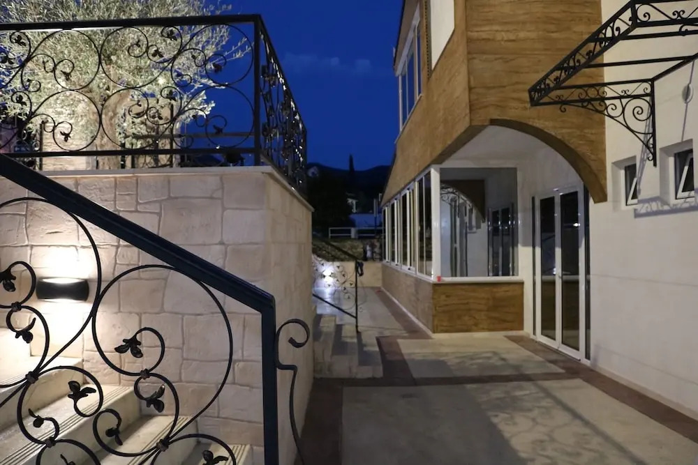 Hotel Maksim