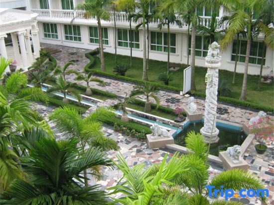 East Garden Spring Hotel
