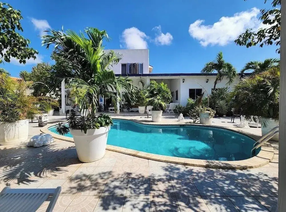 HARMONY Hotel Hostel Aruba