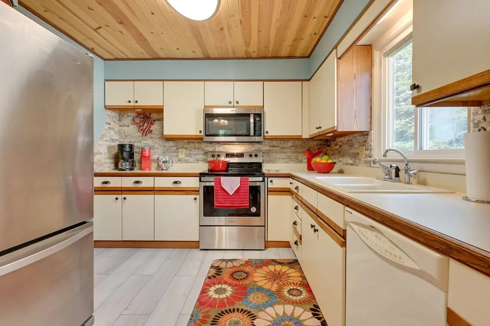 Pet-friendly Michigan Escape w/ Patio & Gas Grill!
