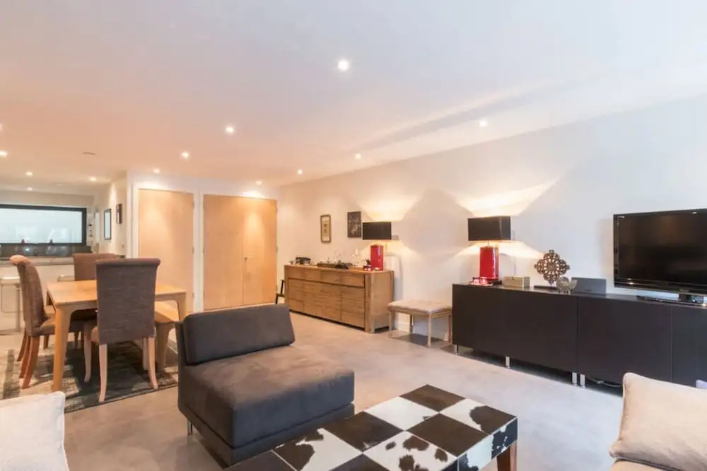 Beautiful Duplex Flat, sleeps 6, close to tube