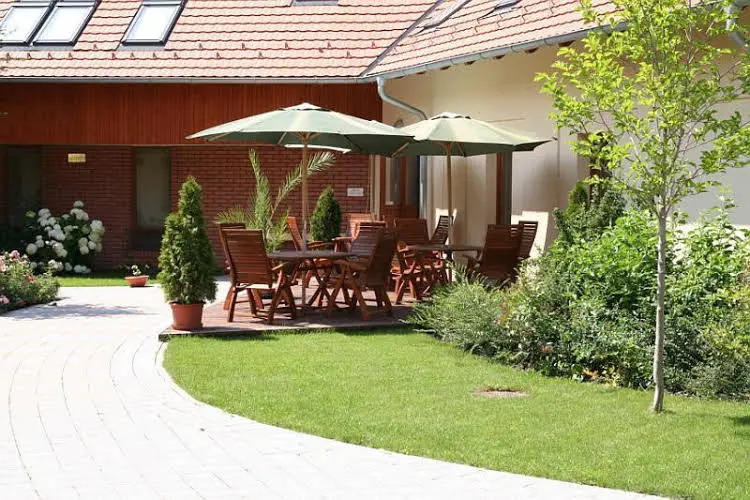 Szt. Adalbert Hotel