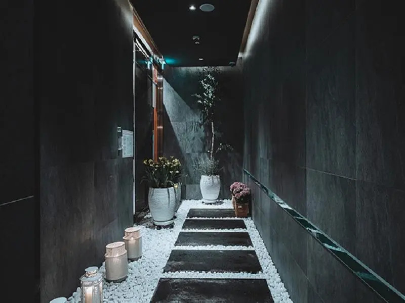 Hotels One