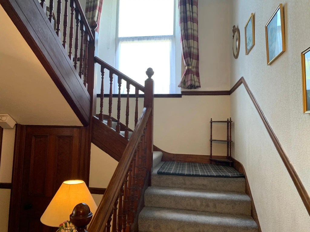 Cromarty View Guest House Accommodations & B&B