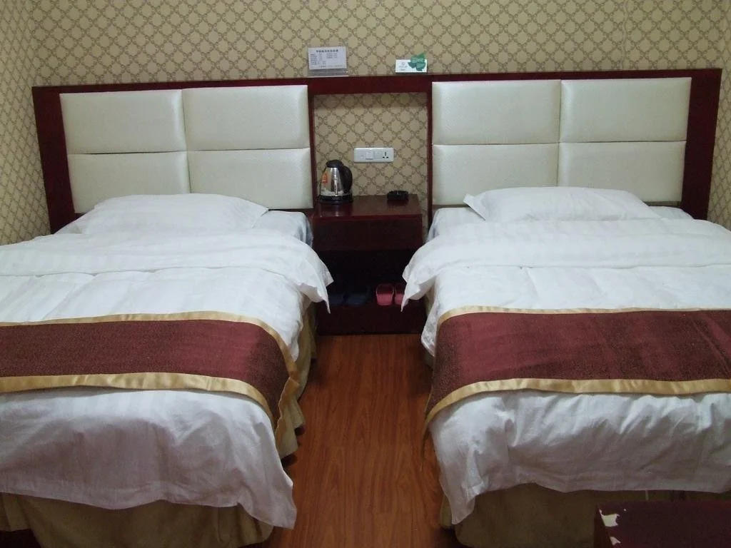 Huafu Business Hotel