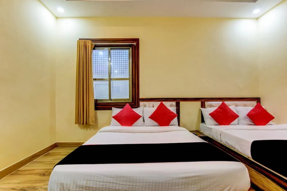 OYO 44294 Hotel Siddahanth International