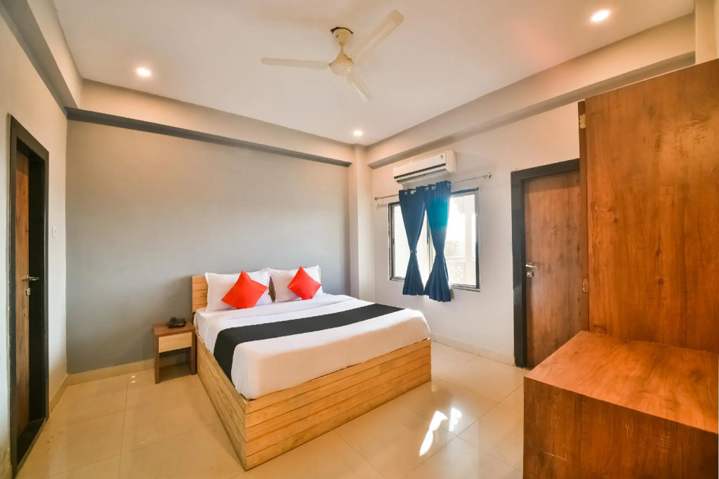 Capital O Amit Palace