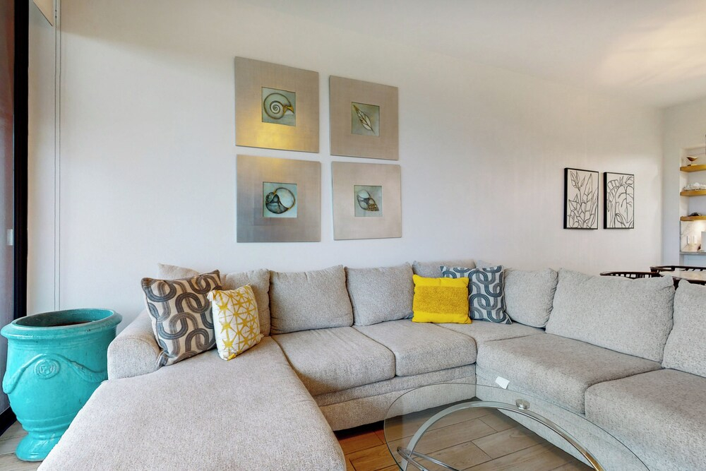 High-end 2br, Resort Perks: Suntide III - Unit 107