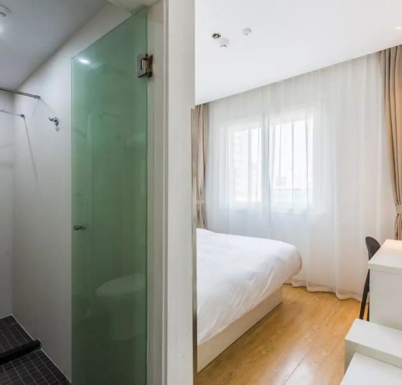 Hangzhou Yueyuan Hotel (Hangzhou Wulin Square Subway Station)