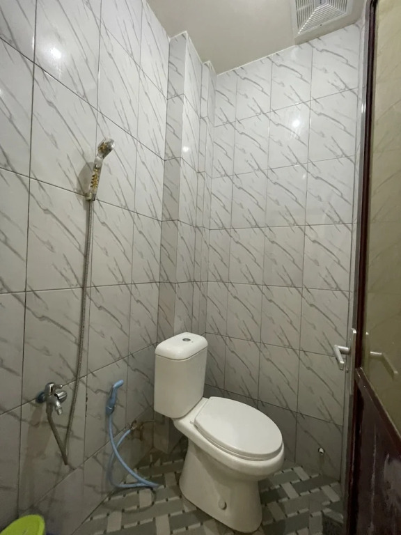OYO 93414 Wisma Ratu Syariah Near SMP Negeri 2 Watang Pulu