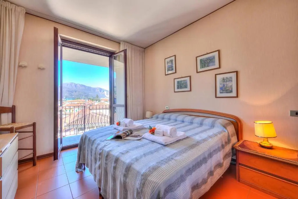 Laura's Cozy Apartment Stresa Center