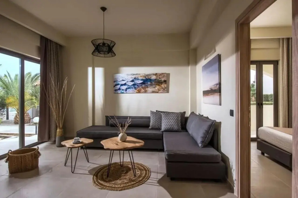 Malena Hotel & Suites