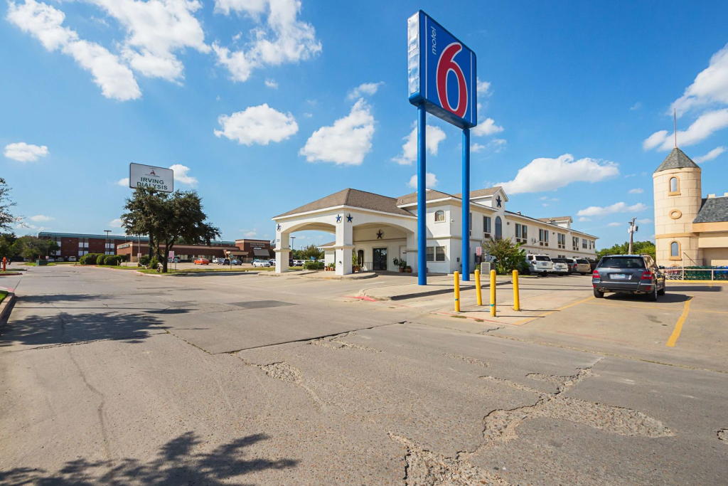 Motel 6 Dallas   Irving DFW Airport South