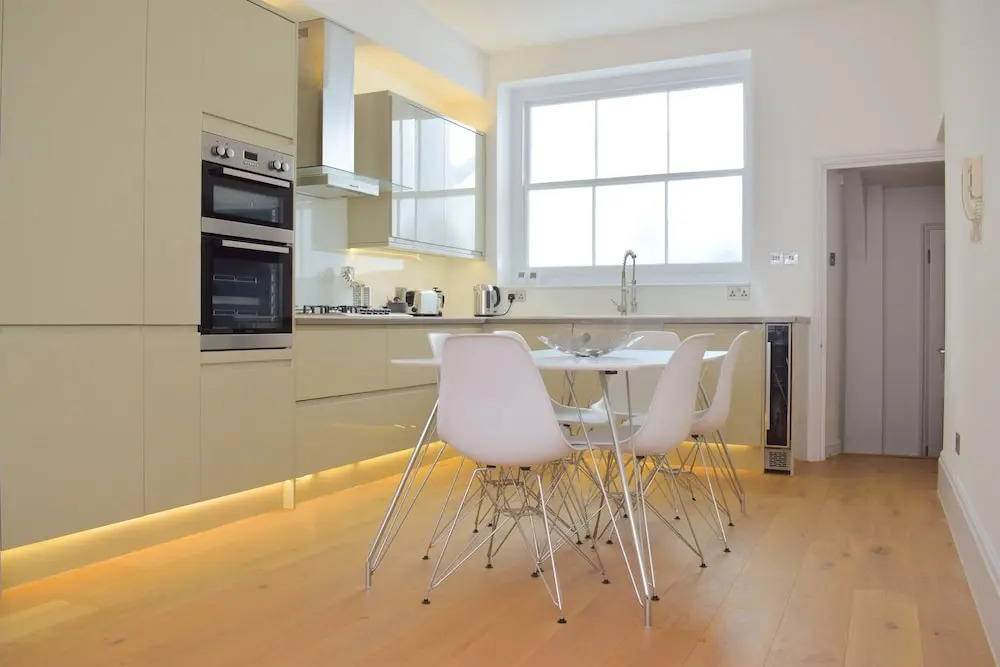 Grand, Luxurious 2 Bed in Angel