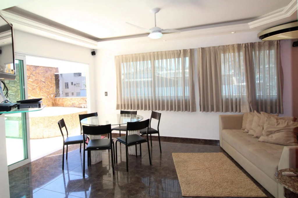 Pineapples F1137 Copacabana Elegant Penthouse